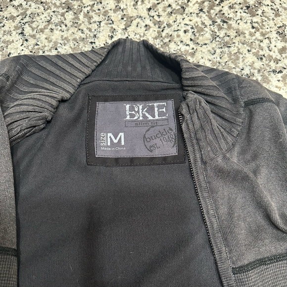 Distressed Buckle Cardigan - Picture 3 of 4